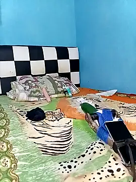 DivinaTransStrella online show from September 16, 6:09 pm