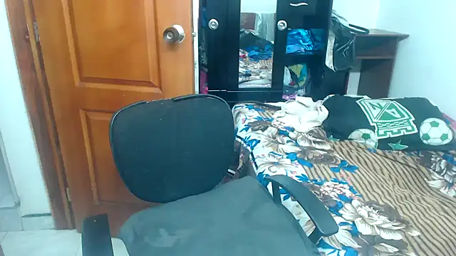 Snapshot of Siblleyx chatting on February 12, 4:11 pm Siblleyx online show from February 12, 4:11 pm