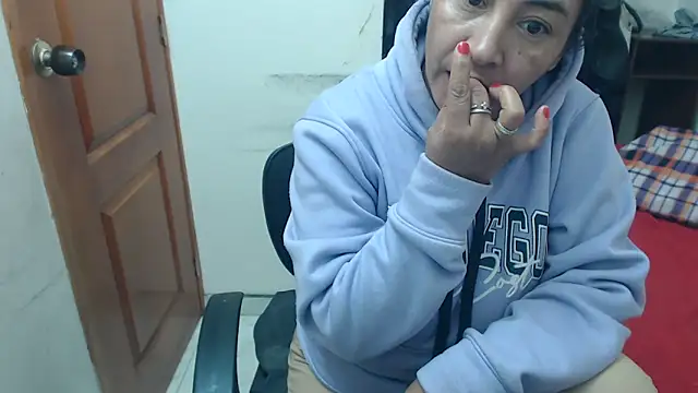 Snapshot of Siblleyx chatting on March 18, 9:10 pm Siblleyx online show from March 18, 9:10 pm