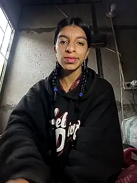 Snapshot of Ariell_Kieran chatting on February 9, 1:14 pm Ariell Kieran online show from February 9, 1:14 pm