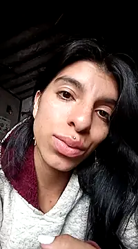 Snapshot of Ariell_Kieran chatting on March 3, 9:05 pm Ariell Kieran online show from March 3, 9:05 pm