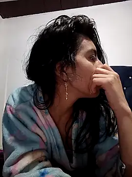 Snapshot of Ariell_Kieran chatting on March 11, 11:59 pm Ariell Kieran online show from March 11, 11:59 pm