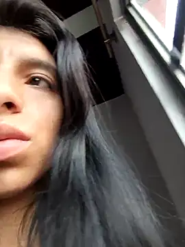 Snapshot of Ariell_Kieran chatting on March 15, 4:43 pm Ariell Kieran online show from March 15, 4:43 pm