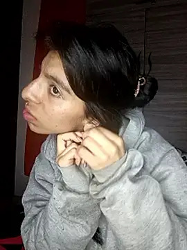 Snapshot of Ariell_Kieran chatting on September 18, 7:54 am Ariell Kieran online show from September 18, 7:54 am