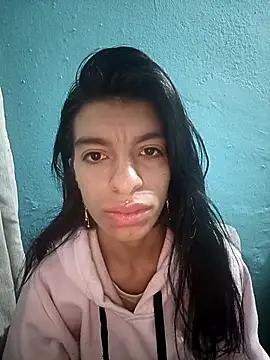 Snapshot of Ariell_Kieran chatting on September 21, 5:31 am Ariell Kieran online show from September 21, 5:31 am