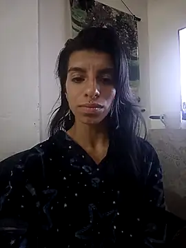 Snapshot of Ariell_Kieran chatting on October 5, 6:23 am Ariell Kieran online show from October 5, 6:23 am