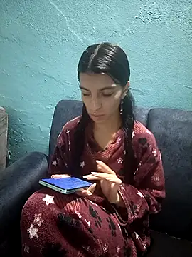 Snapshot of Ariell_Kieran chatting on October 24, 12:41 am Ariell Kieran online show from October 24, 12:41 am