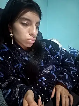 Snapshot of Ariell_Kieran chatting on November 28, 3:20 am Ariell Kieran online show from November 28, 3:20 am