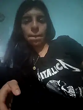 Snapshot of Ariell_Kieran chatting on May 1, 12:15 am Ariell Kieran online show from May 1, 12:15 am