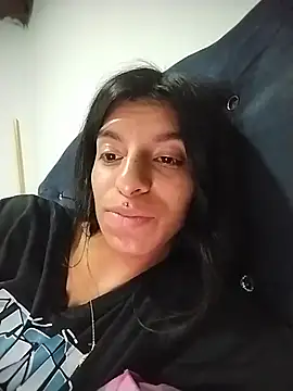Snapshot of Ariell_Kieran chatting on June 12, 1:26 am Ariell Kieran online show from June 12, 1:26 am