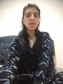 Snapshot of Ariell_Kieran chatting on July 6, 5:26 am Ariell Kieran online show from July 6, 5:26 am