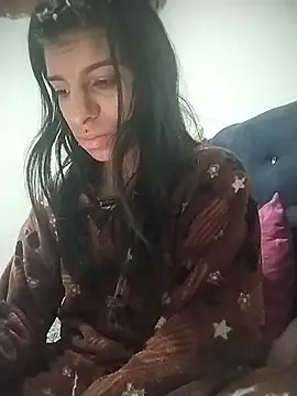 Snapshot of Ariell_Kieran chatting on July 23, 1:58 am Ariell Kieran online show from July 23, 1:58 am