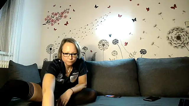 Snapshot of Fuxy-love69 chatting on March 16, 3:36 am Fuxy-love69 online show from March 16, 3:36 am