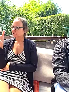 Fuxy-love69 online show from April 26, 12:03 pm