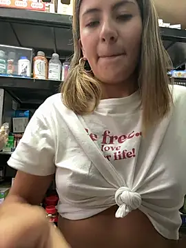 Andrea18 blonde online show from April 21, 3:28 pm