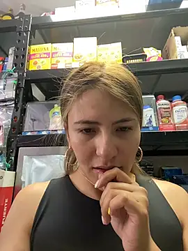 Andrea18 blonde online show from June 9, 3:45 pm