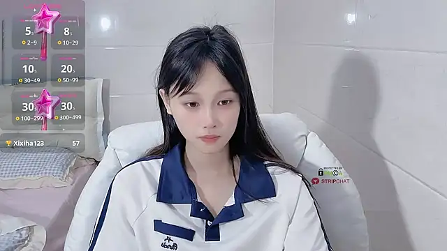 xunian71O online show from March 12, 9:35 pm