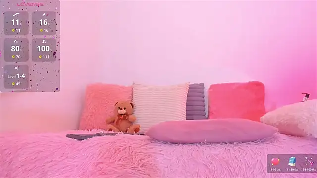 gigi dol online show from March 22, 8:29 am