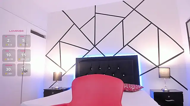 Liiam smith  online show from February 11, 11:54 am