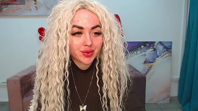 Snapshot of MissisCaty chatting on February 12, 7:45 pm MissisCaty online show from February 12, 7:45 pm