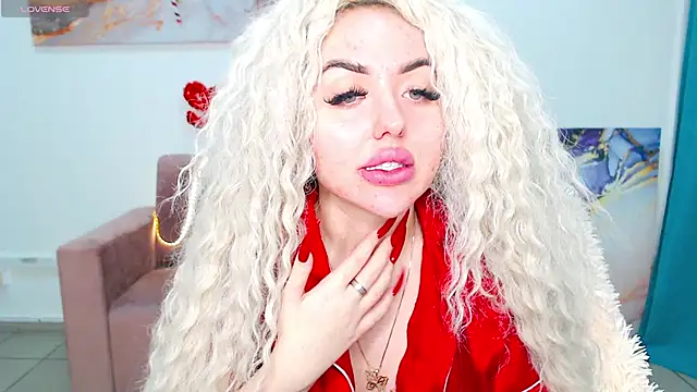 Snapshot of MissisCaty chatting on February 17, 7:42 pm MissisCaty online show from February 17, 7:42 pm