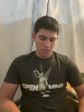 JamesCr  online show from March 4, 12:18 am