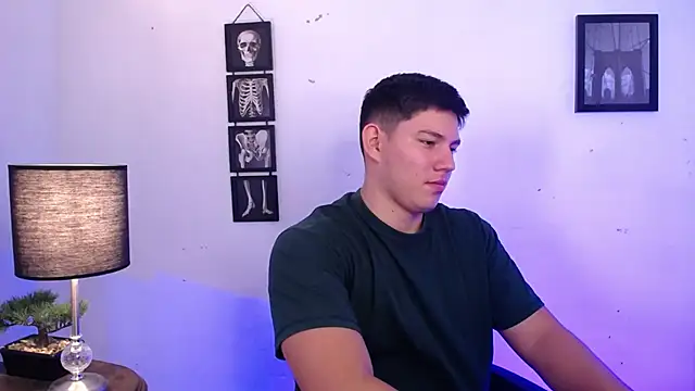 JamesCr  online show from November 5, 12:49 pm