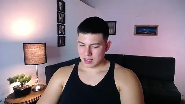 JamesCr  online show from February 13, 12:06 am