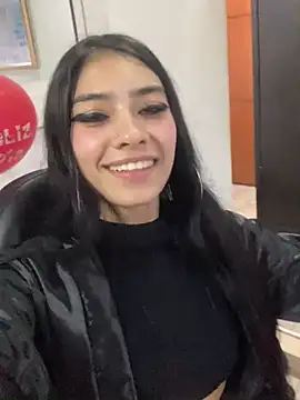 Snapshot of TayylorSexx chatting on February 19, 7:17 am TayylorSexx online show from February 19, 7:17 am