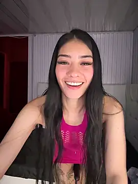 Snapshot of TayylorSexx chatting on May 17, 5:49 am TayylorSexx online show from May 17, 5:49 am