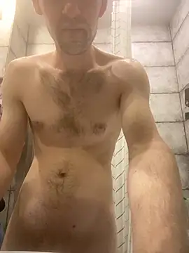 LynnAhNight online show from September 22, 2:57 am