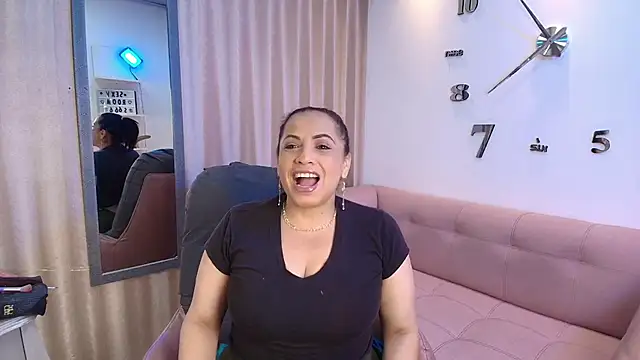 GochitaWild online show from November 9, 1:31 pm