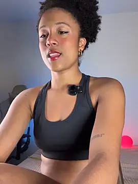 Snapshot of kiryB chatting on November 20, 2:23 am kiryB online show from November 20, 2:23 am