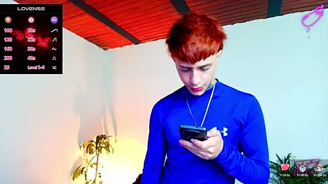 Snapshot of 7_Saturno_7 chatting on May 29, 11:14 pm 7 Saturno 7 online show from May 29, 11:14 pm