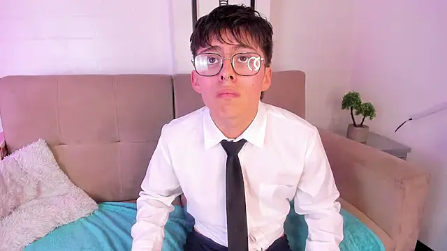 PepperTwink online show from February 27, 4:10 pm