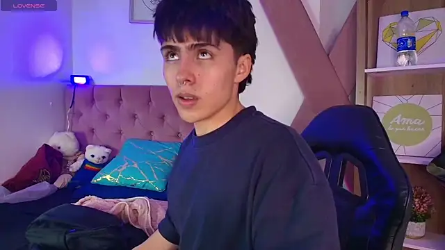 PepperTwink online show from October 2, 4:58 pm