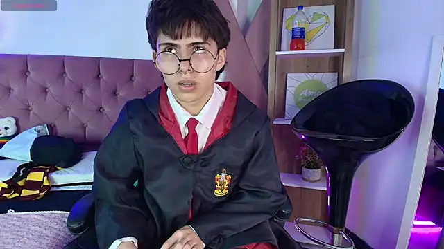 PepperTwink online show from October 18, 4:08 pm