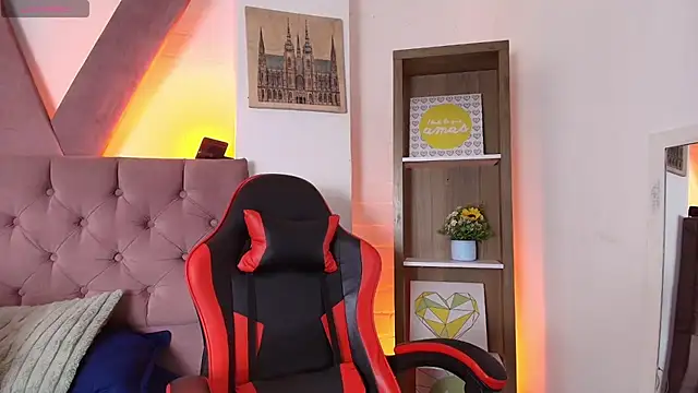 PepperTwink online show from March 20, 4:01 pm