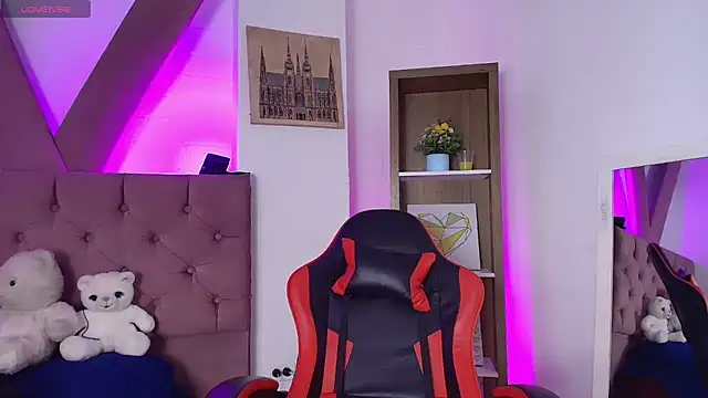 PepperTwink online show from March 25, 4:13 pm