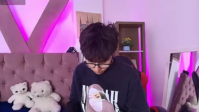 PepperTwink online show from April 9, 3:50 pm