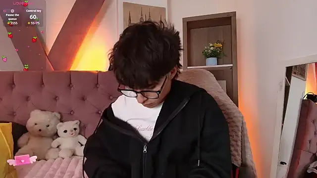 PepperTwink online show from April 20, 3:48 pm