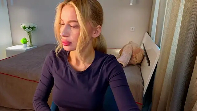 AnitaLamb online show from September 23, 4:59 am