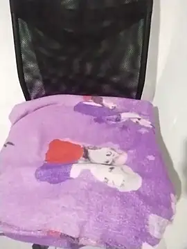 yannaluuxehot online show from March 18, 4:04 am