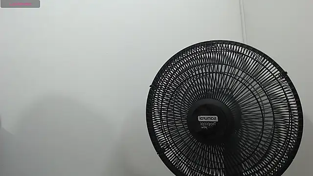 Aaliyah11 online show from March 15, 8:43 pm