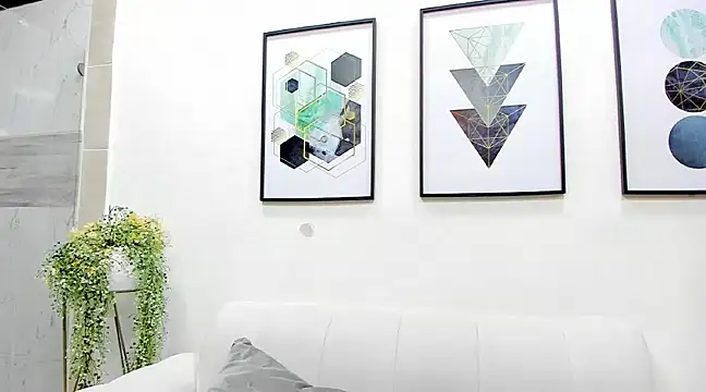 LilibetAndStrong online show from February 12, 5:48 pm