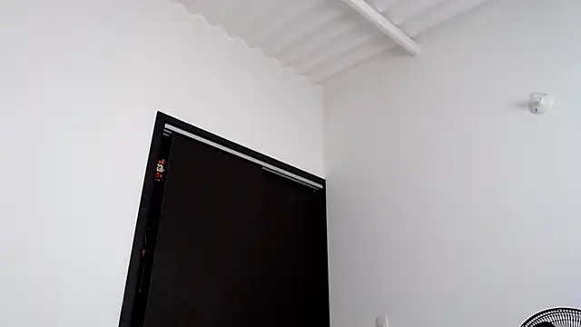 tezza smith online show from February 9, 2:10 pm