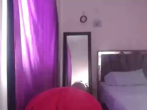 Snapshot of tezza_smith chatting on July 18, 12:42 pm tezza smith online show from July 18, 12:42 pm