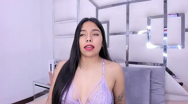 ZoeWan69 online show from February 3, 6:39 pm