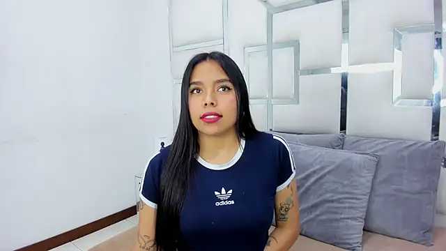 ZoeWan69 online show from March 7, 10:45 am