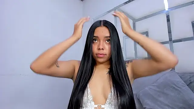 ZoeWan69 online show from November 24, 11:54 am